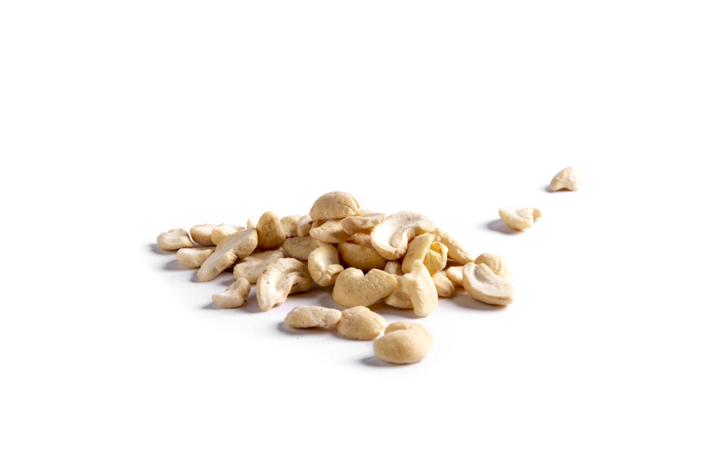 Bio Cashewkerne Nahaufnahme - naturbelassene ganze Cashewnüsse

